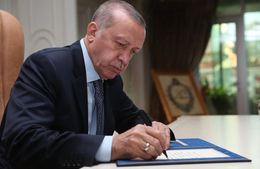 Vergi borcunu hala yapılandırmayanlar dikkat! Cumhurbaşkanı Erdoğan imzaladı süre uzatıldı!