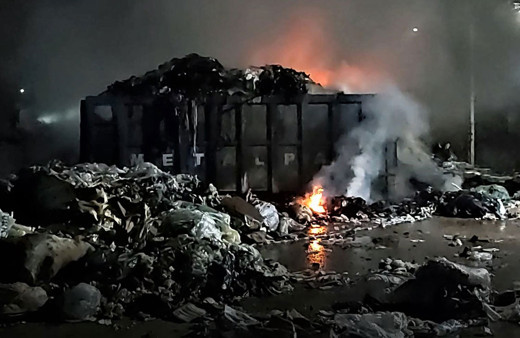 Bursa'da geri dönüşüm tesisinde çıkan yangın söndürüldü