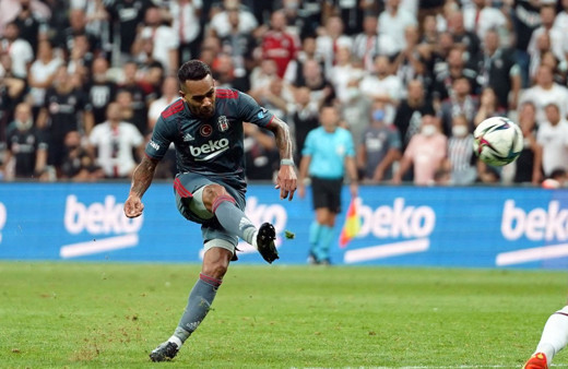 Beşiktaşlı Alex Teixeira: Benim golümle galip gelmek çok güzel