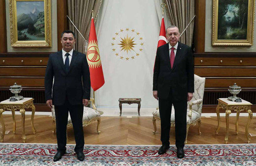 Cumhurbaşkanı Erdoğan, Kırgızistan lideri Caparov ile telefonda görüştü