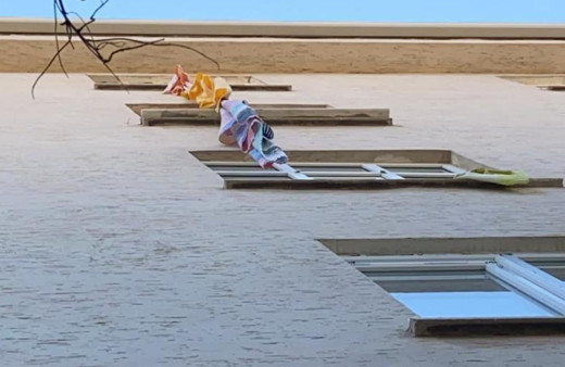 Engelli genç kızın odaya kilitlendiği iddiası! Çarşafla 4. kattan aşağı inerken düştü