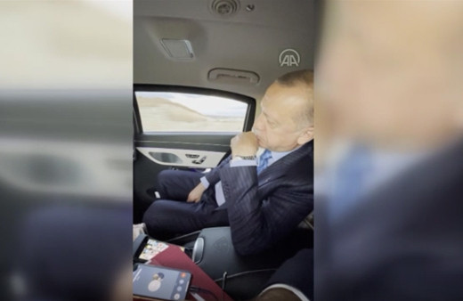 Cumhurbaşkanı Erdoğan'dan, Rusya'yı yenen A Milli Erkek Voleybol Takımı'na tebrik telefonu