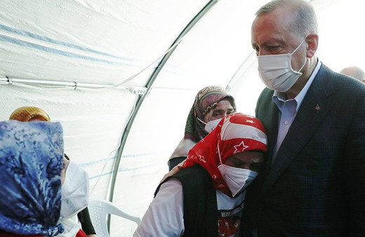 Başkan Erdoğan'dan, evlat nöbetinin 3'üncü yılında Diyarbakır anneleri için anlamlı video