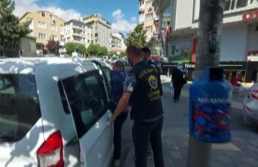 57 yıl kesinleşmiş hapis cezası bulunan kişi Bağcılar'da metruk binada yakalandı