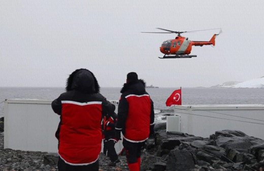 Türk bilim insanları Antarktika'da biyoçeşitlilik çalışmaları yapacak