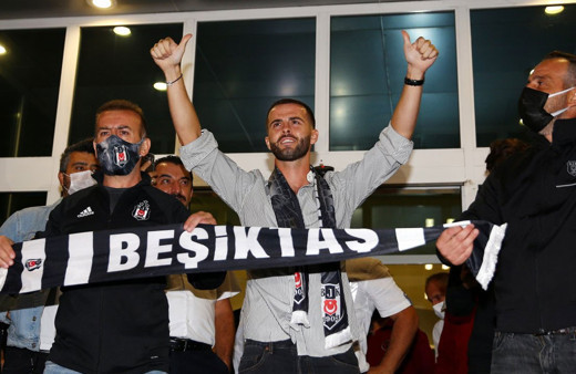 Beşiktaş'ın yeni transferi Pjanic İstanbul'a geldi