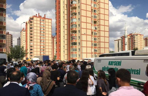 Kayseri'ye şehit ateşi düştü! Şehit Uzman Çavuş Mücahit Sınırtepe son kez baba ocağında