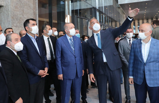 Cumhurbaşkanı Recep Tayyip Erdoğan, AKM ve Rami Kışlası'nda incelemelerde bulundu