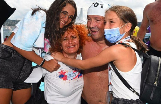 İstanbul'da Avcılar Belediye Başkanı eşi ve çocuklarıyla koronaya yakalandı