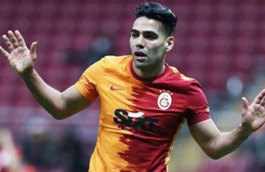 Falcao yeni takımı Rayo Vallecano'da ilk maçında sakatlandı