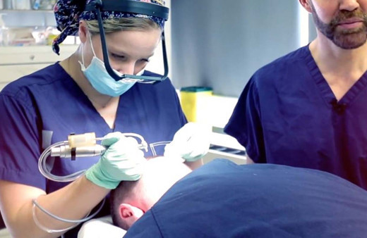 İstanbul'da saç ekim merkezlerinin yüzde 50'si doktorsuz işlem yapıyor!