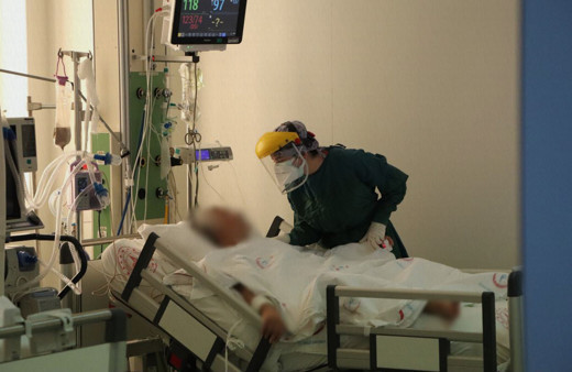 Prof. Dr. Demirkıran'dan korkutan açıklama: Kapattığımız yoğun bakımları tekrar açtık