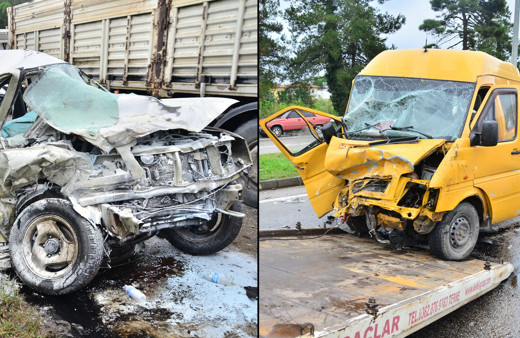 Samsun'da karşı şeride geçip kafa kafaya çarpıştı! Meğer bakın nereye gidiyormuş