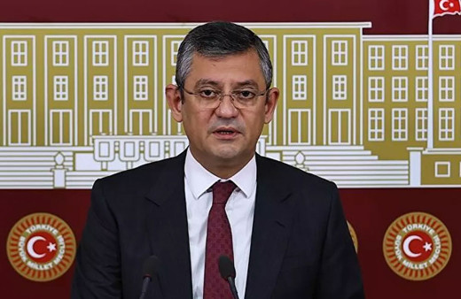 Özgür Özel'den Bülent Turan'ın 'seçime evet desek dağılacaklar' açıklamasına yanıt