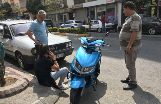 Aydın'da kaza yapan genç kız gözyaşlarına boğuldu