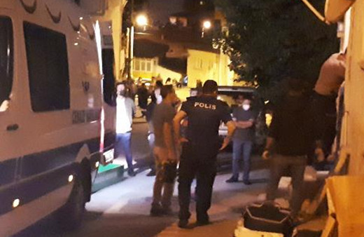 Çanakkale'de evlat vahşeti! Annesini keserle öldürdü