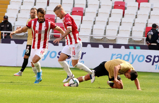 Demir Grup Sivasspor Gaziantep karşısında son dakikada yıkıldı
