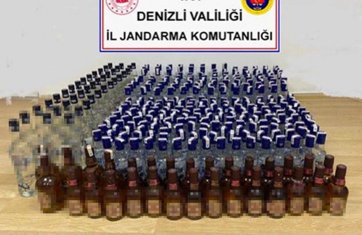 Denizli'de 338 şişe kaçak içki yakalandı