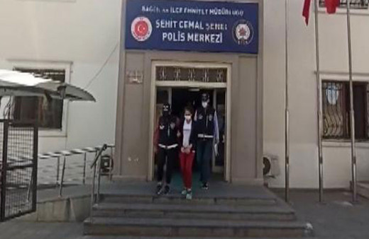 Bağcılar'da vahşet!Yeni doğan bebeğini elleriyle boğan kadın hayatını kaybetti