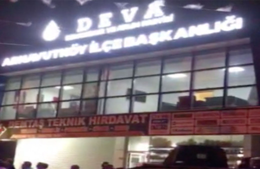 İstanbul'da DEVA Partisi Arnavutköy İlçe Başkanlığın'a silahlı saldırı!