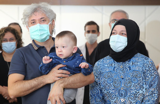 Ölüden rahim nakliyle doğdu! 'Ömer Özkan' bebek doktorunun kucağında