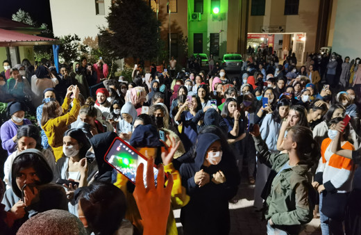 Sabaha kadar sürdü! Tunceli'de öğrenciler 4 arkadaşları için eylem yaptılar