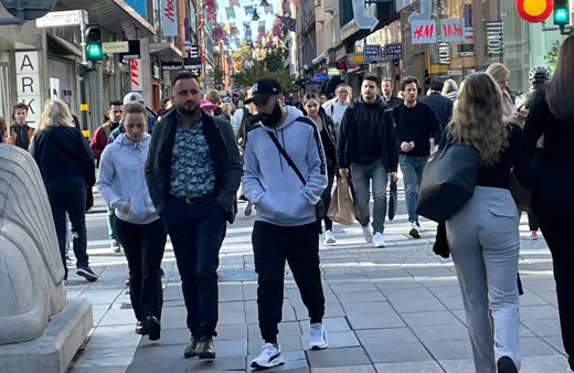 İsveç tüm covid-19 önlemlerini kaldırdı: Bütün silahları tam bırakmış değiliz