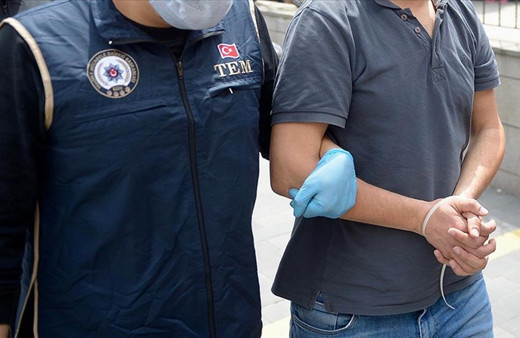 Diyarbakır merkezli 5 ilde PKK kurye ve işbirlikçi yapılanmasına darbe