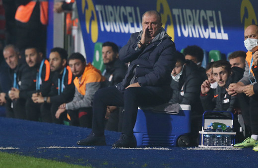 Fatih Terim maç sonrası konuştu: Allah hepimize hediye verdi