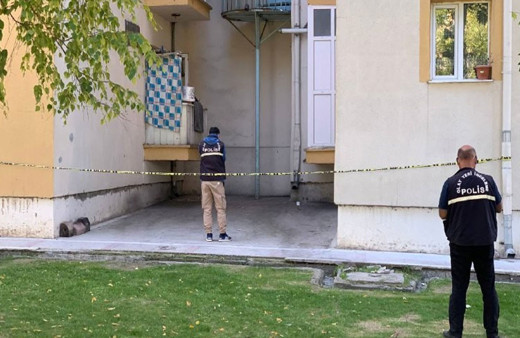 Kayseri'de annesini ziyarete giden kişi 5. kattan düşerek öldü! Anne kalp krizi geçirdi