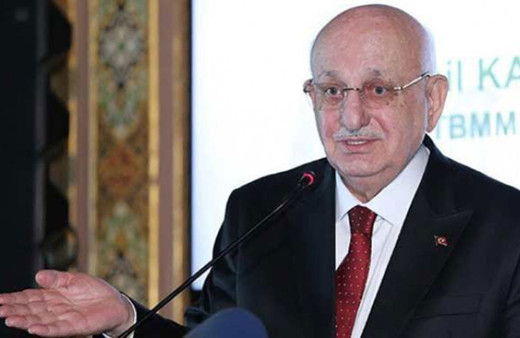 TBMM eski Başkanı İsmail Kahraman: Dindar bir anayasa olmalı ilk 4 madde ise değişebilir