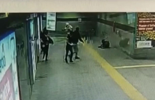 Dehşet anları! Şişli’de metro girişinde silahlı saldırı