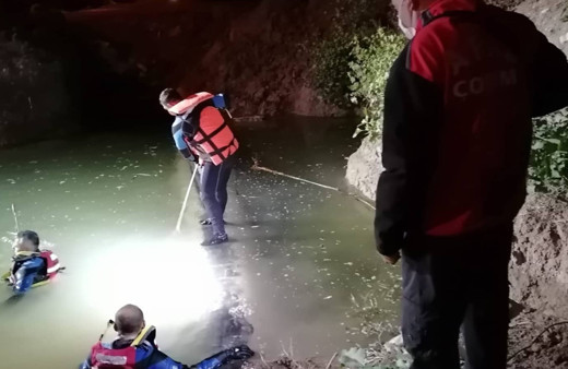 Çorum'da 13 yaşındaki çocuk suyla dolu hafriyat çukurunda boğuldu