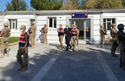 17 yıldır firari olarak aranıyordu Diyarbakır'da yakalandı
