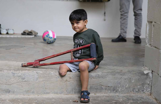 Küçük çocuğu görenlerin yürekleri burkulmuştu! Sonunda kavuştu