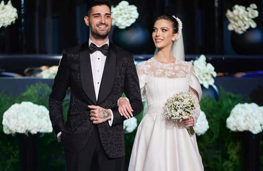 İbrahim Tatlıses'ten Yasemin Şefkatli'ye altın kemer! Derya Tuna'dan 'gelinlik' isyanı