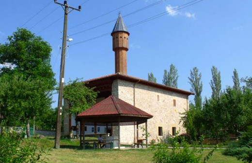 Hiç çivi kullanılmadan yapılan 655 yıllık Mahmutbey Camisi'ne güzel haber