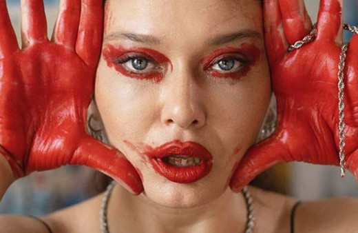 Nurgül Yeşilçay yeni dizisi Poz'u NFT olarak satıyor işte fiyatı