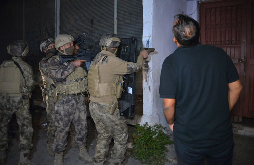 Adana'da Cono aşiretine 500 polis ile hava destekli operasyon: 30 gözaltı kararı