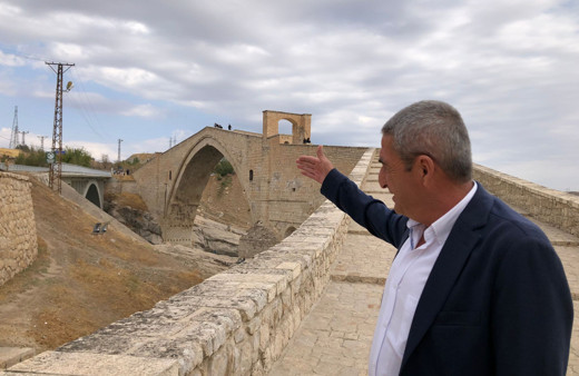 900 yıllık! Dünyada tek: Diyarbakır'da ezber bozan görüntü isyan ettirdi