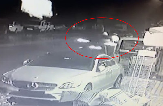 İstanbul'da alkollü sürücü dehşeti! Yol kenarında yürüyen gence böyle çarptı