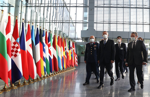 Milli Savunma Bakanı Hulusi Akar, NATO Karargâhında! Afganistan sonrası kritik görüşme