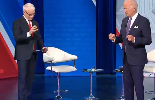 ABD Başkanı Biden'a enflasyon soruldu yaptığı duruşla sosyal medyada ilgi çekti