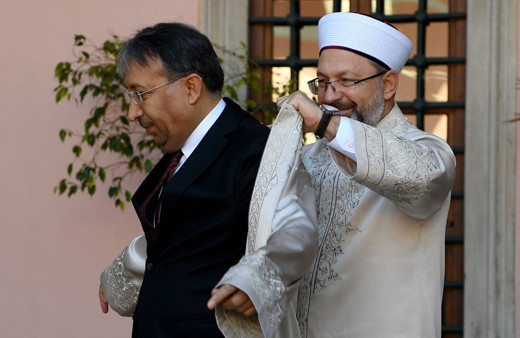 İstanbul Müftülüğüne atanan Prof. Dr. Safi Arpaguş göreve başladı