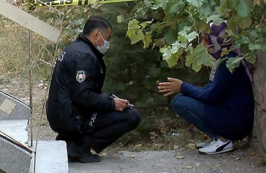 Eşi barışma teklifini reddedince kafasına sıktı