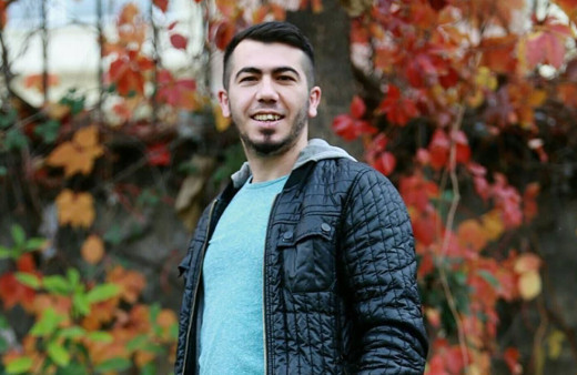 İş yeri sahibiyle kavga etti geri döndü onu bulamayınca kardeşini öldürdü