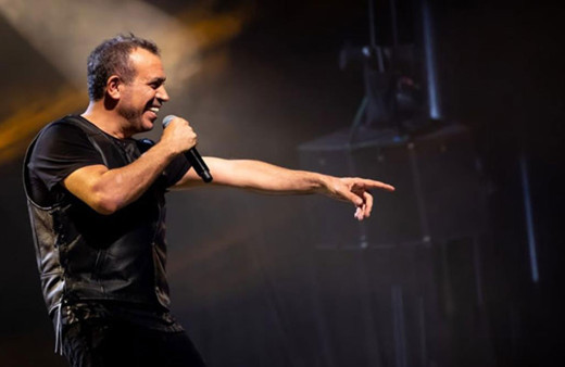 Haluk Levent'in soyadı Acil mi Açıl mı? Sosyal medyada viral oldu