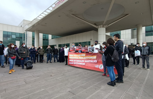 İstanbul'da sağlık çalışanları eylem yaptı! 'Kovid-19 meslek hastalığı olsun' talebi