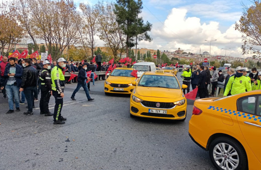 İstanbul'da taksiciler eylem yaptı! 'Kendimi asacağım' deyip seslendi: Kırmızı kart gösteriyoruz