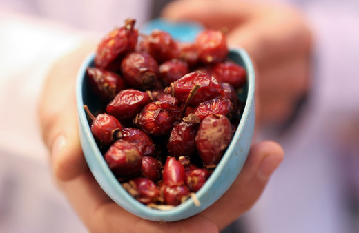 Nezle, grip patladı herkes soluğu aktarda aldı! Yanlış tüketilen bitki çayları şifadan çok zarar veriyor